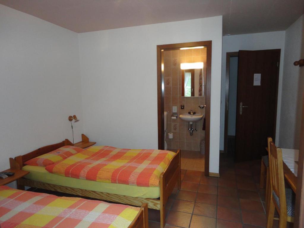 Ristorante Garni Lavizzara Hotel Sornico Habitación foto