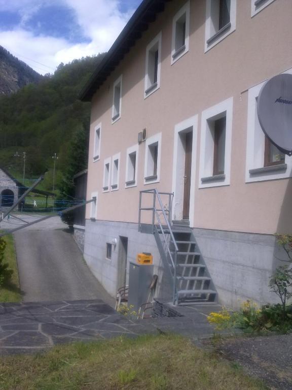 Ristorante Garni Lavizzara Hotel Sornico Exterior foto