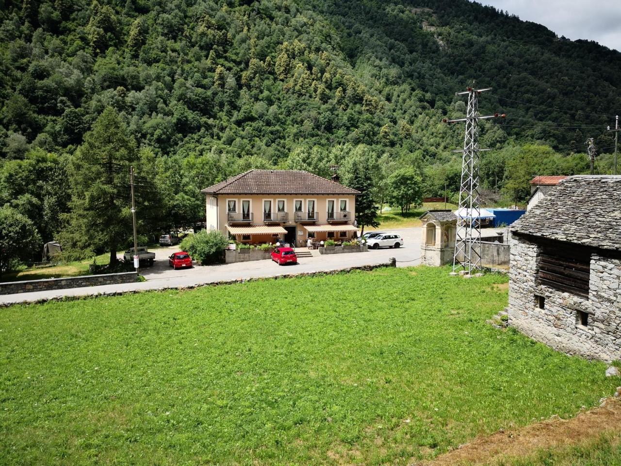 Ristorante Garni Lavizzara Hotel Sornico Exterior foto